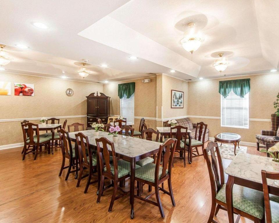 Quality Inn Oak Ridge Buitenkant foto