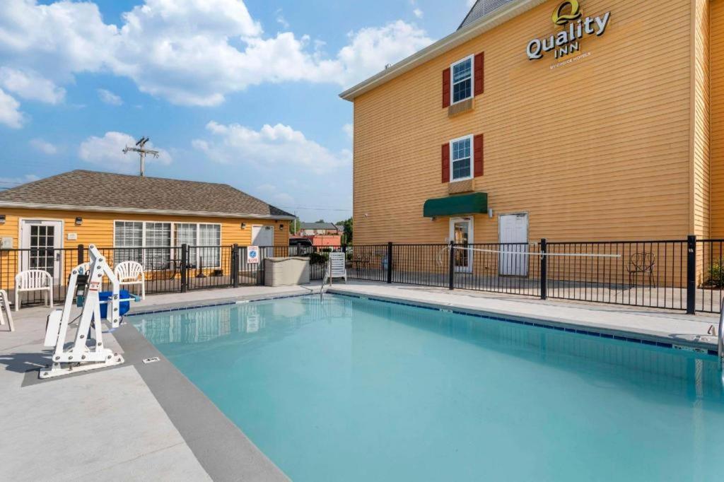 Quality Inn Oak Ridge Buitenkant foto